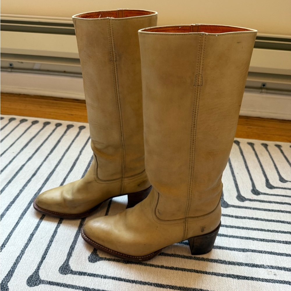 Frye Banana Campus Boot